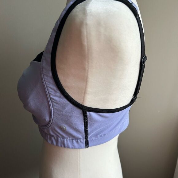 Lululemon Women’s Purple Athletic Sports Bra Size Unknown Great Condition - Picture 5 of 12